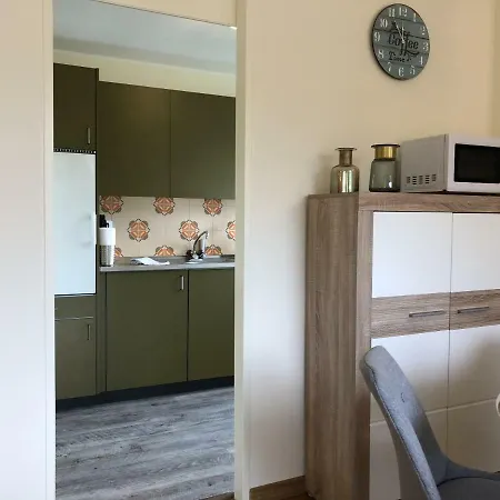 Apartment Faggi 6 *